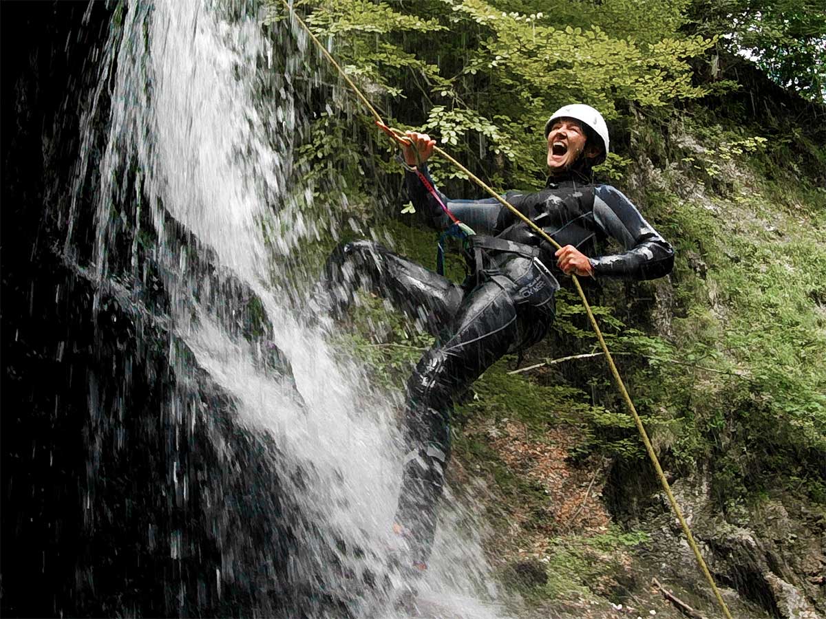 Paket Canyoning + Rafting